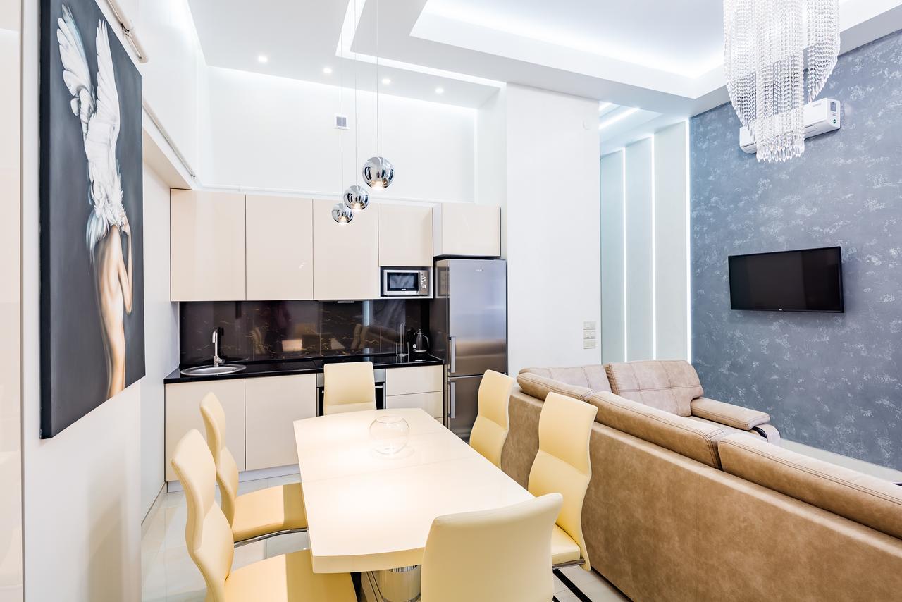 Leogrand Deluxe Apartments On Doroshenka 17 Lviv Eksteriør billede