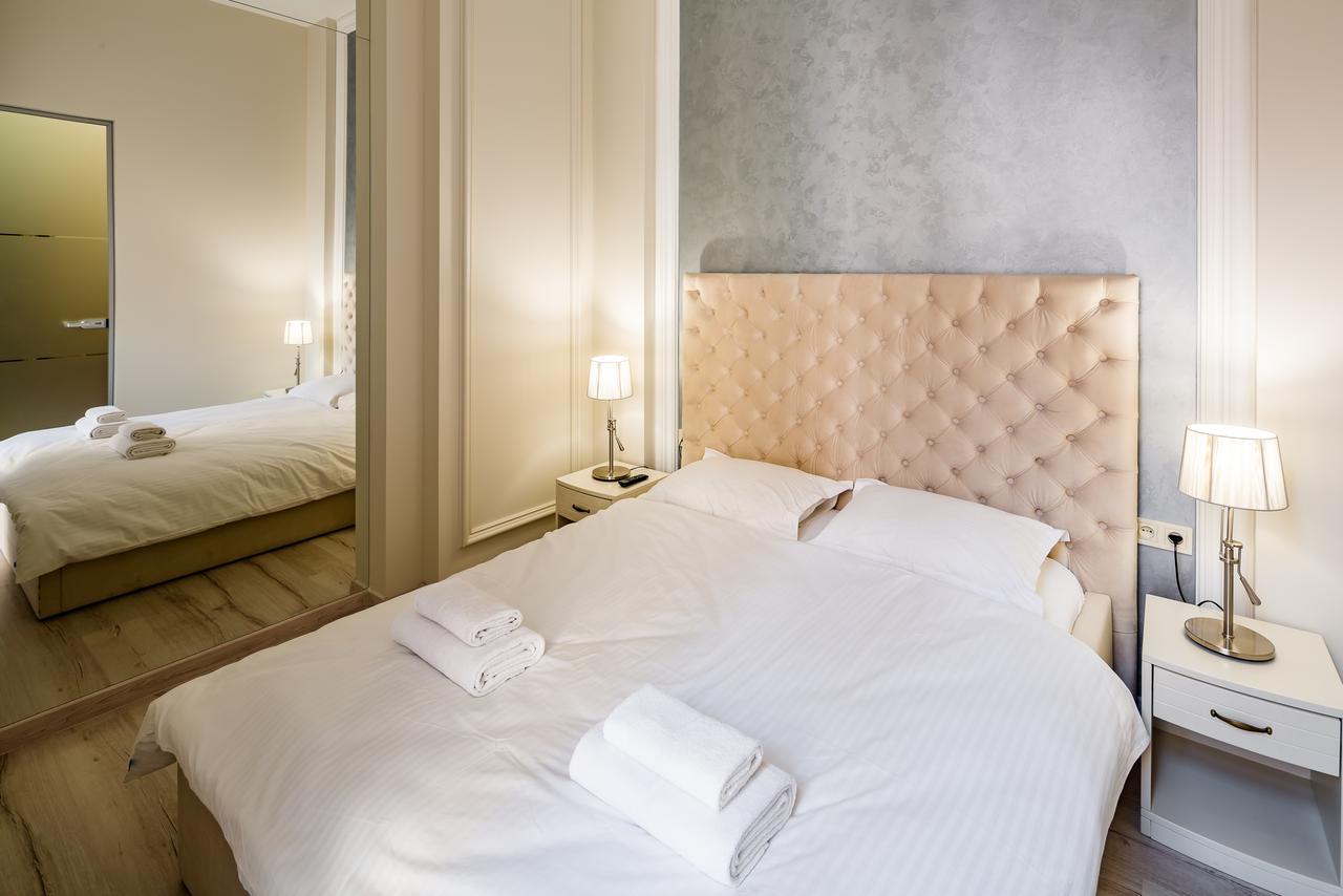 Leogrand Deluxe Apartments On Doroshenka 17 Lviv Eksteriør billede