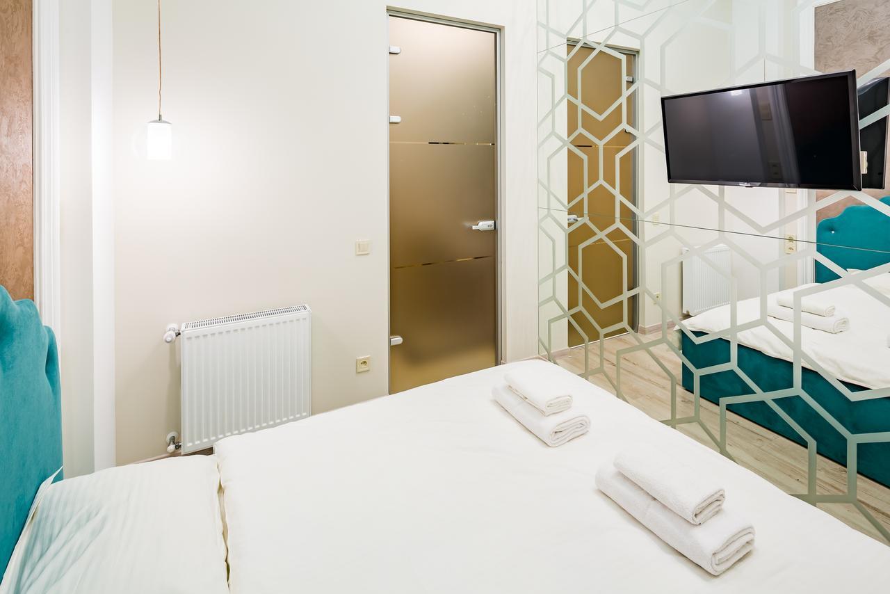 Leogrand Deluxe Apartments On Doroshenka 17 Lviv Eksteriør billede